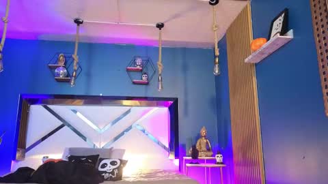 Cris  online show from 1, 10, 2025