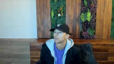 labrinthteasing online show from 23, 2, 2026