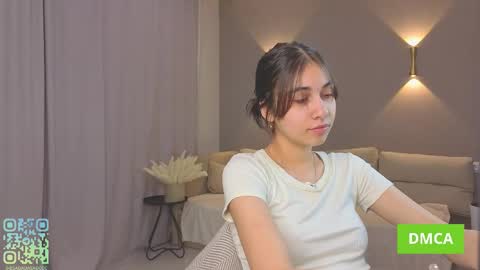 Snapshot of labubaby chatting on 12, 9, 2025 Mai online show from 12, 9, 2025