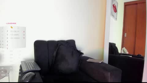 Snapshot of lace_victoria chatting on 1, 10, 2025 lace_victoria online show from 1, 10, 2025