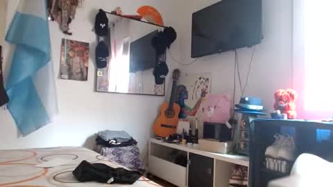 lachicadeldiablo online show from 12, 4, 2026