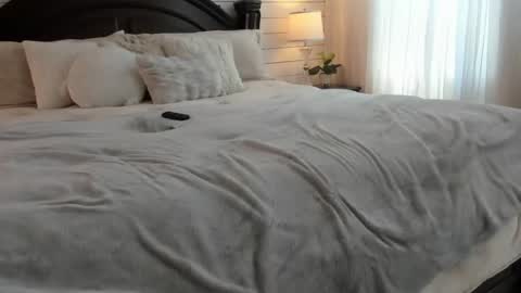 lacii_lo online show from 24, 6, 2026