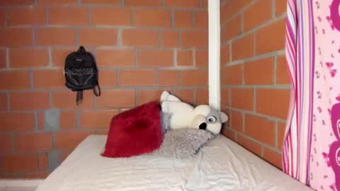 Akyra  online show from 30, 12, 2024