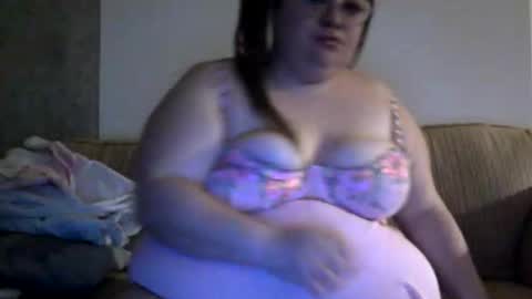 Snapshot of ladameenrougexoxo chatting on 2, 3, 2026 ladameenrougexoxo online show from 2, 3, 2026