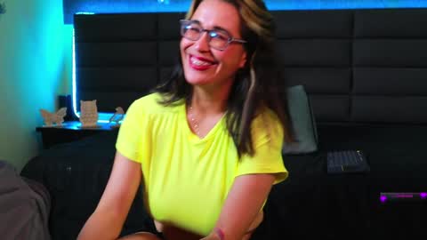 Snapshot of lady_boobs1 chatting on 8, 1, 2025 Kathie Dicky online show from 8, 1, 2025