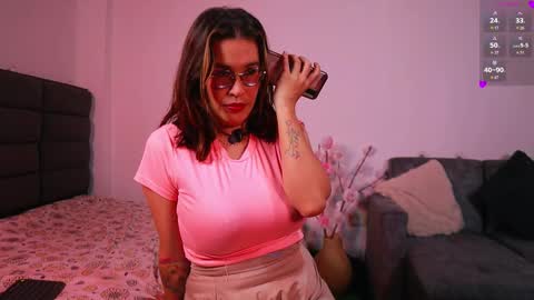 Snapshot of lady_boobs1 chatting on 19, 10, 2025 Kathie Dicky online show from 19, 10, 2025