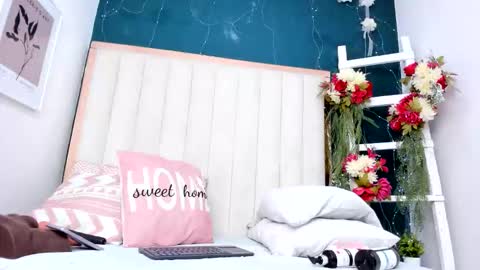 LADY  online show from 16, 11, 2025