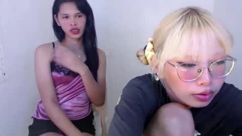 Snapshot of lady_galacticax chatting on 6, 1, 2025 online show from 6, 1, 2025