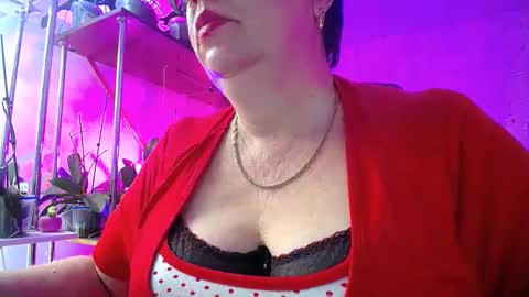 Snapshot of lady_gloria chatting on 8, 12, 2024 Lady Gloria online show from 8, 12, 2024