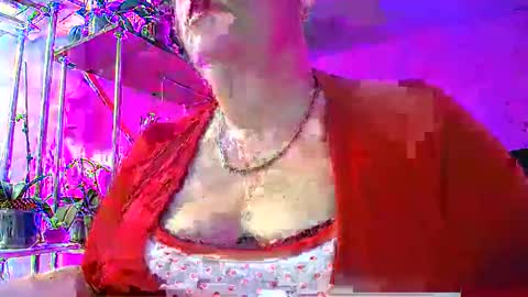 Snapshot of lady_gloria chatting on 17, 2, 2025 Lady Gloria online show from 17, 2, 2025