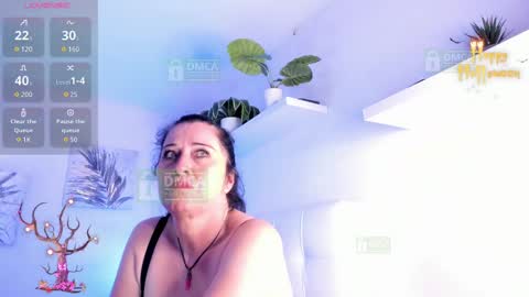 Snapshot of lady_hellen chatting on 18, 10, 2025 online show from 18, 10, 2025