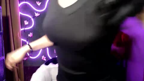 Snapshot of lady_kathy chatting on 19, 9, 2025 lady_kathy online show from 19, 9, 2025