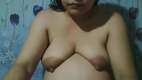 Snapshot of lady_love063 chatting on 18, 1, 2025 lady_love063 online show from 18, 1, 2025