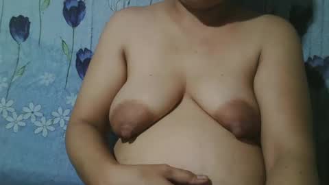 Snapshot of lady_love063 chatting on 18, 1, 2025 lady_love063 online show from 18, 1, 2025