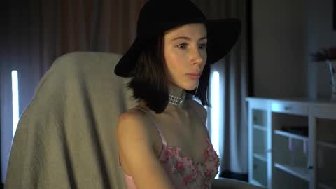 lady_nicolett online show from 26, 9, 2025