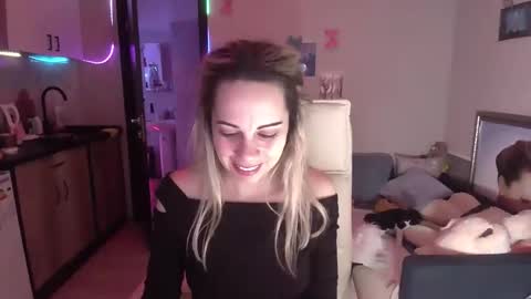 lady_smile69 online show from 8, 11, 2025