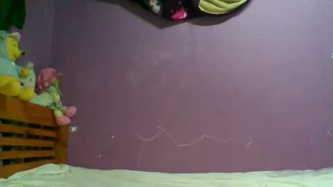 Snapshot of lady_yours69xx chatting on 19, 10, 2025 corz online show from 19, 10, 2025