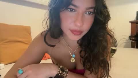 LadyArwen online show from 4, 3, 2026