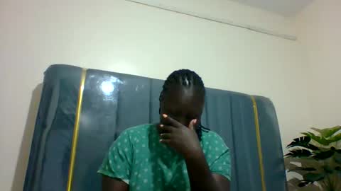 lindah32 online show from 25, 12, 2024