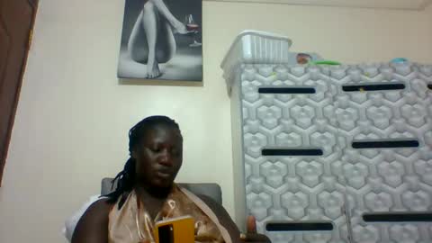 lindah32 online show from 13, 1, 2025