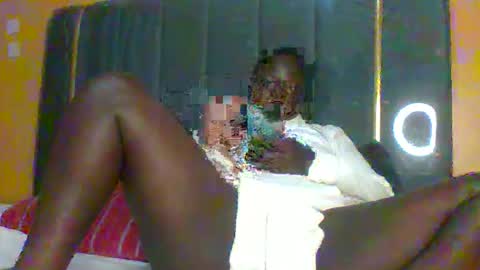 lindah32 online show from 19, 10, 2025