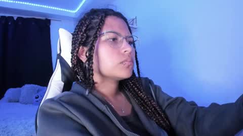  Lady  online show from 18, 2, 2025