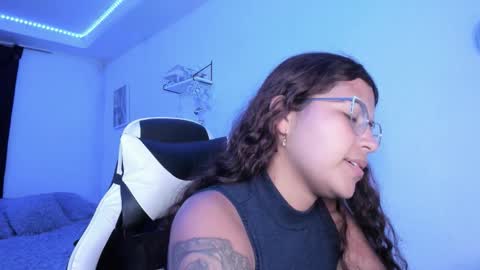  Lady  online show from 1, 12, 2025