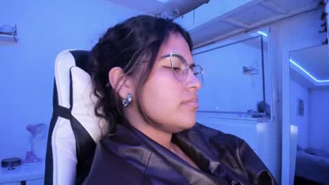  Lady  online show from 23, 5, 2026