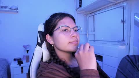  Lady  online show from 30, 5, 2026