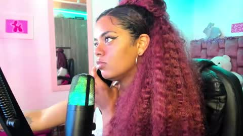 Snapshot of ladydanniela chatting on 17, 12, 2024 leidy daniela online show from 17, 12, 2024