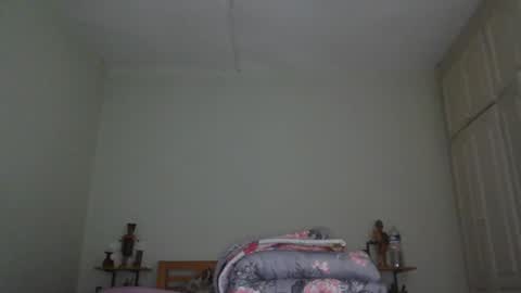 Sarah  Sam online show from 18, 9, 2025