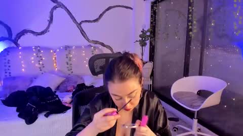 Lady  online show from 1, 11, 2025