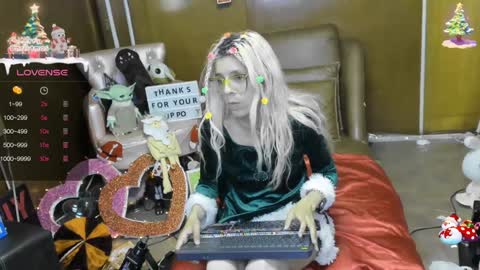 Skinnygirl online show from 17, 12, 2024