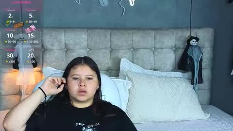    online show from 30, 10, 2025