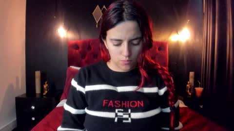 Laia  online show from 7, 2, 2026