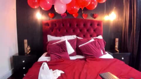 Laia  online show from 19, 2, 2026