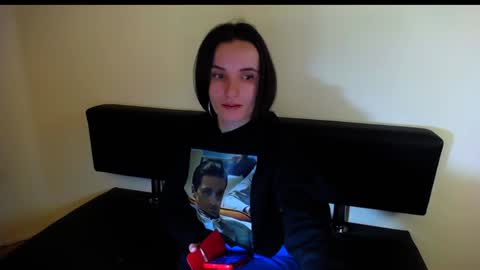 Snapshot of laimapinch_ chatting on 19, 12, 2024 Laima online show from 19, 12, 2024