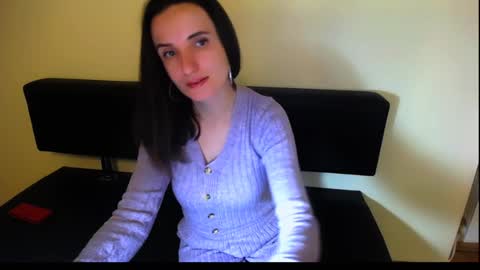 Snapshot of laimapinch_ chatting on 23, 12, 2024 Laima online show from 23, 12, 2024