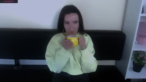 Snapshot of laimapinch_ chatting on 12, 1, 2025 Laima online show from 12, 1, 2025