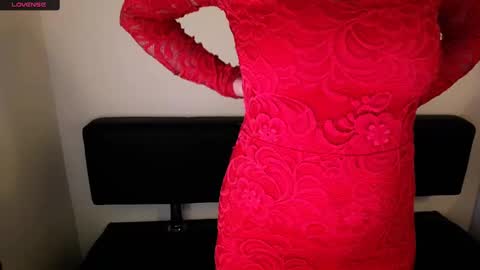 Snapshot of laimapinch_ chatting on 9, 9, 2025 Laima online show from 9, 9, 2025