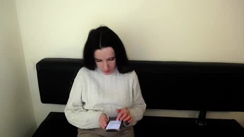 Snapshot of laimapinch_ chatting on 13, 10, 2025 Laima online show from 13, 10, 2025