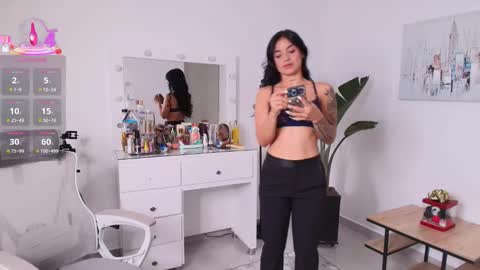 Laira online show from 12, 2, 2026