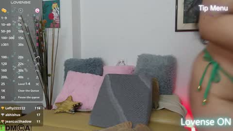 Snapshot of lairen_baby chatting on 6, 2, 2025 lairen baby online show from 6, 2, 2025
