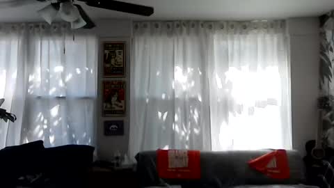 LALOVE99 online show from 14, 10, 2025