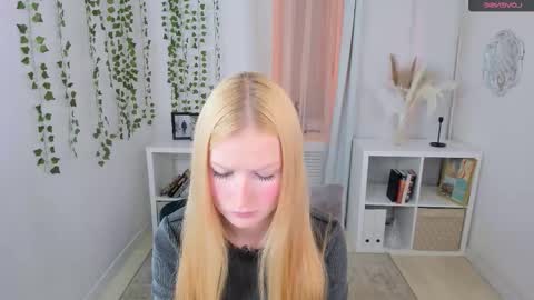 Laly online show from 1, 10, 2025