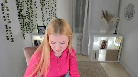 Laly online show from 17, 11, 2025