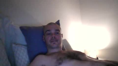 Snapshot of lambch0ps chatting on 17, 12, 2025 lambch0ps online show from 17, 12, 2025