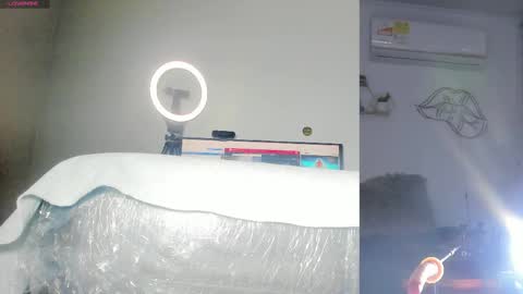 Lana online show from 4, 4, 2026