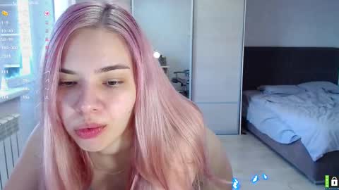 Lana online show from 20, 2, 2025