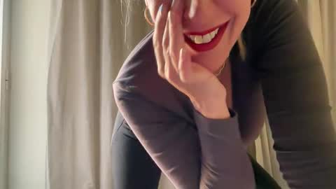 Lana online show from 1, 12, 2025